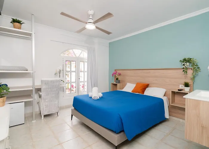 Guest House Villa Neon Tenerife